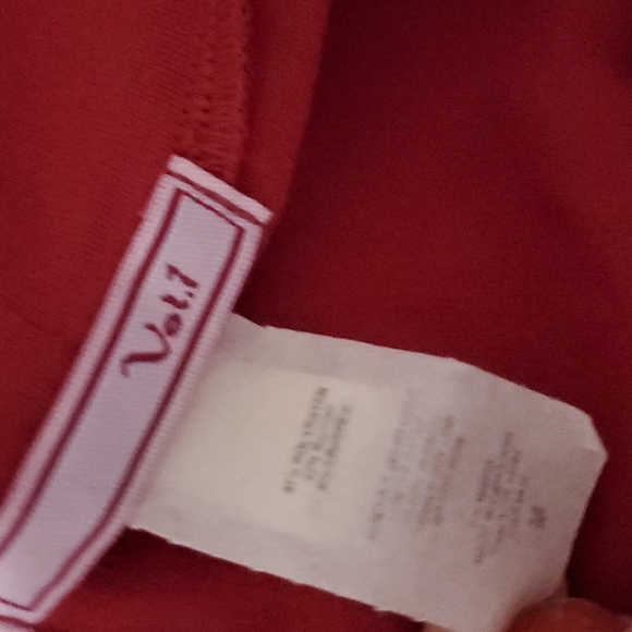 Y2K V-Neck Top with Button Sleeves - Picture 5 of 6